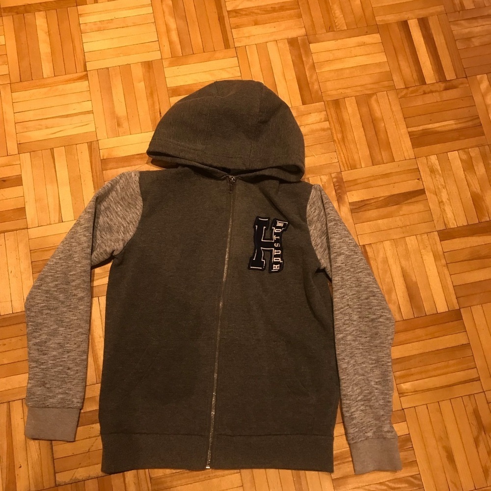 3/15$ Kiabi Kids Hoodie with Green and Gray Design